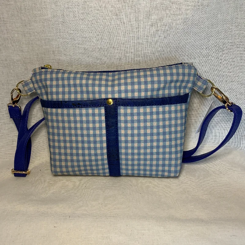 Affordable Trendy Fashion All cork crossbody bag with leather trim and leather crossbody strap. Affordable Trendy Fashion All cork crossbody bag with leather trim and leather crossbody strap.