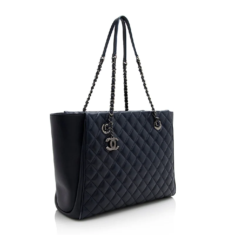 Designer Bags For Luxury Collectors With Offers Chanel Quilted Lambskin CC Zip Large Tote (SHF-21917) Designer Bags For Luxury Collectors With Offers Chanel Quilted Lambskin CC Zip Large Tote (SHF-21917)