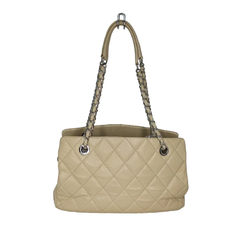 Urban Bags For City Life And Streetwear Fashion Chanel Timeless Classic Caviar Quilted Tote Urban Bags For City Life And Streetwear Fashion Chanel Timeless Classic Caviar Quilted Tote