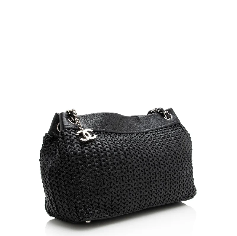 Urban Bags For City Life And Streetwear Fashion Chanel Woven Caviar Leather CC Charm Medium Tote (SHF-22757) Urban Bags For City Life And Streetwear Fashion Chanel Woven Caviar Leather CC Charm Medium Tote (SHF-22757)