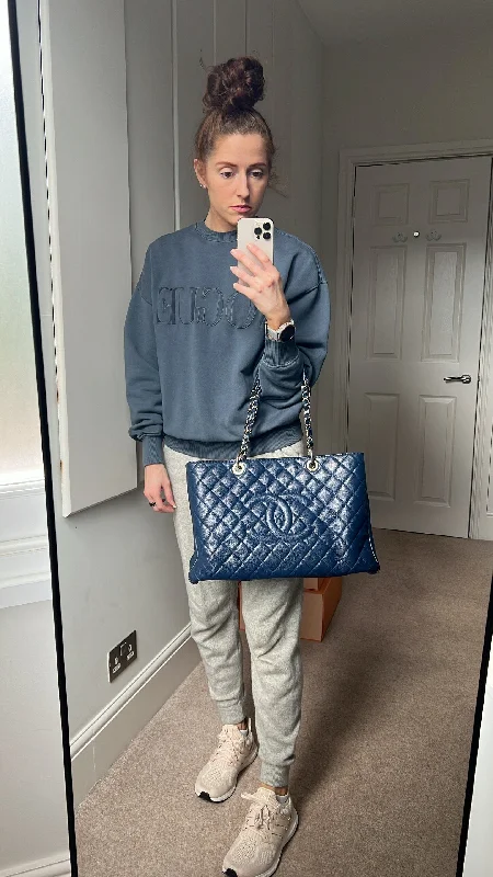 Bags For Minimalist And Functional Design Chanel XL Dark Blue Caviar Grand Shopper Tote (GST) Bags For Minimalist And Functional Design Chanel XL Dark Blue Caviar Grand Shopper Tote (GST)