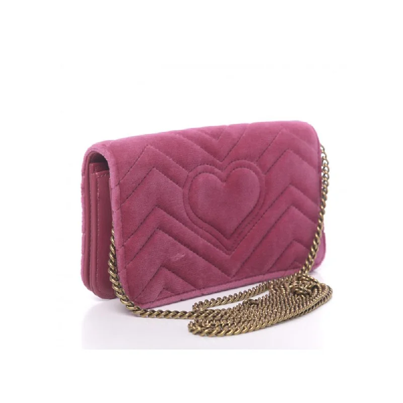 Party Bags For New Year's Eve And Special Occasions Gucci 488426 2149 Women's Raspberry Pink Velvet Mini Clutch Bag (GG2065) Party Bags For New Year's Eve And Special Occasions Gucci 488426 2149 Women's Raspberry Pink Velvet Mini Clutch Bag (GG2065)