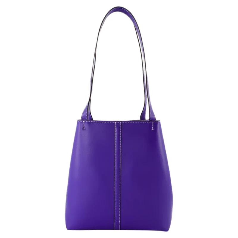 Designer Bags For Luxury Collectors Tote Pm Shopper Bag - Vanessa Bruno - Leather - Blue Designer Bags For Luxury Collectors Tote Pm Shopper Bag - Vanessa Bruno - Leather - Blue