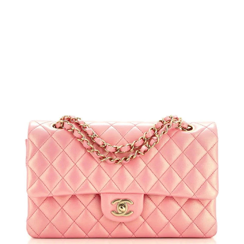 Modern And Limited-Time Offer Bags Classic Double Flap Bag Quilted Iridescent Lambskin Medium Modern And Limited-Time Offer Bags Classic Double Flap Bag Quilted Iridescent Lambskin Medium
